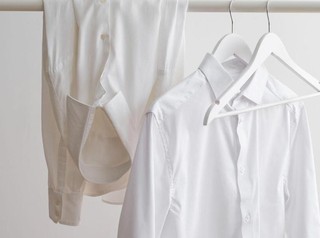 Lemari Lebih Rapi dalam Sekejap dengan Pilihan Gantungan Baju yang Stylish & Fungsional!