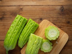 Sering Tertukar! Ini Daftar Buah yang Selama Ini Dikira Sayur