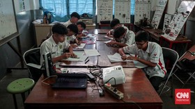 FOTO: Jakarta Kini Punya 103 Sekolah Swasta Gratis