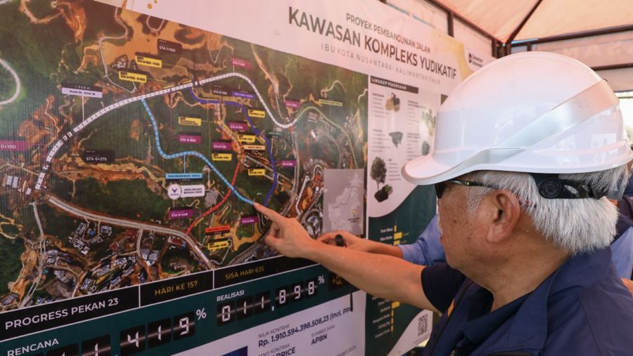 Kepala Otorita IKN Basuki Hadimuljono berbareng jejeran terus menerus melakukan monitoring, pengawasan, dan peninjauan nan terperinci seperti pada Sabtu, 11 April 2026 di area Legislatif dan Yudikatif. (Instagram/IKN_id)