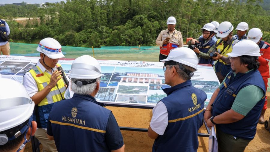 Kepala Otorita IKN Basuki Hadimuljono berbareng jejeran terus menerus melakukan monitoring, pengawasan, dan peninjauan nan terperinci seperti pada Sabtu, 11 April 2026 di area Legislatif dan Yudikatif. (Instagram/IKN_id)