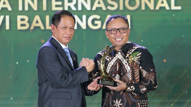3 Program Ini Bawa KPI RU VI Balongan Raih PROPER Emas 2025