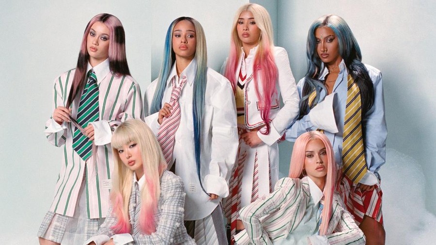 Lirik Lagu Pinky Up - KATSEYE