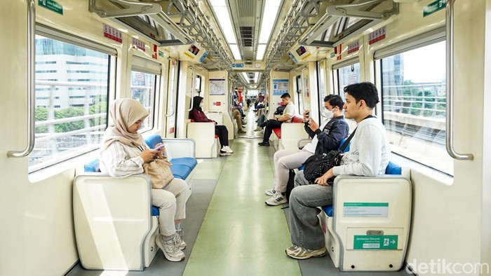 Work From Home (WFH) yang awalnya hadir sebagai solusi sementara, kini mulai menjadi bagian dari strategi kerja jangka panjang.