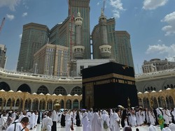 30 Pesan Pamitan Berangkat Haji Cocok untuk Status WhatsApp