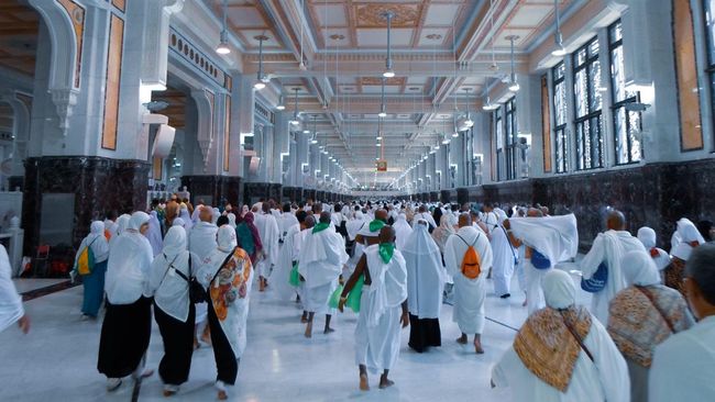 Dari Hidrasi hingga ke Tanah Suci, Kisah Inspiratif Marbot Masjid Bisa Berangkat Umrah