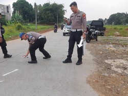Pemotor Wanita Tewas Ditabrak Pikap di Jalur Bomang Bogor