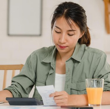 5 Cara Mengelola Keuangan sebagai Sandwich Generation