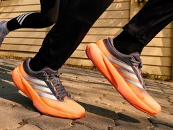 Jangan Anggap Sepele! Ini Bahaya Pakai Sepatu Terlalu Kecil