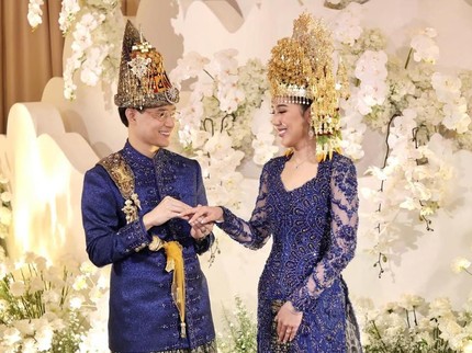 Potret Bahagia Teuku Rassya dan Cleantha Islan Resmi Menikah