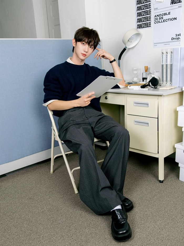 Well, mari kita nantikan debut Yoo Seungeon dan karier barunya di masa mendatang ya, Beauties!/ Foto: instagram.com/and2ble