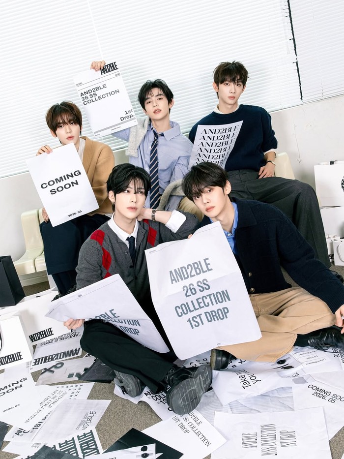 Yup, bersama Zhang Hao, Ricky, Kim Gyuvin, dan Han Yujin yang merupakan mantan member ZEROBASEONE, Yoo Seungeon akan memulai debut di boy group baru bentukan YH Entertainment tersebut pada Mei 2026./ Foto: instagram.com/and2ble