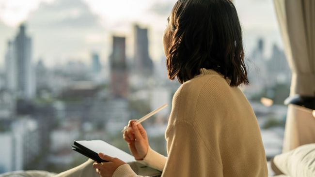 5 Ciri Kepribadian Orang yang Suka Journaling daripada Posting di Medsos