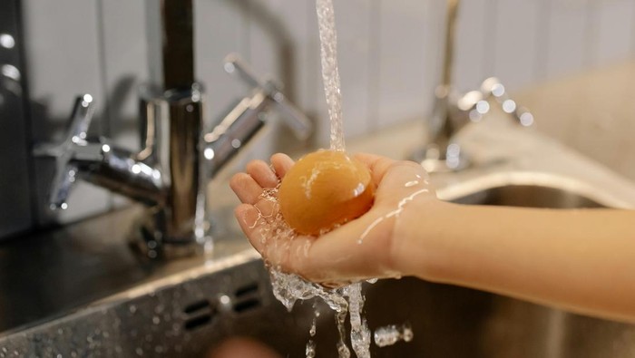 Ternyata Ini Alasan Jangan Cuci Telur Sebelum Dimasak Menurut Ahli