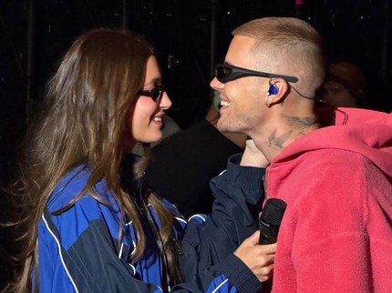 Potret Anak dan Istri Justin Bieber Nonton Penampilannya di Coachella