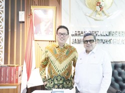 BPJPH Tegaskan Kewajiban Sertifikasi Halal Sektor Logistik pada 2026