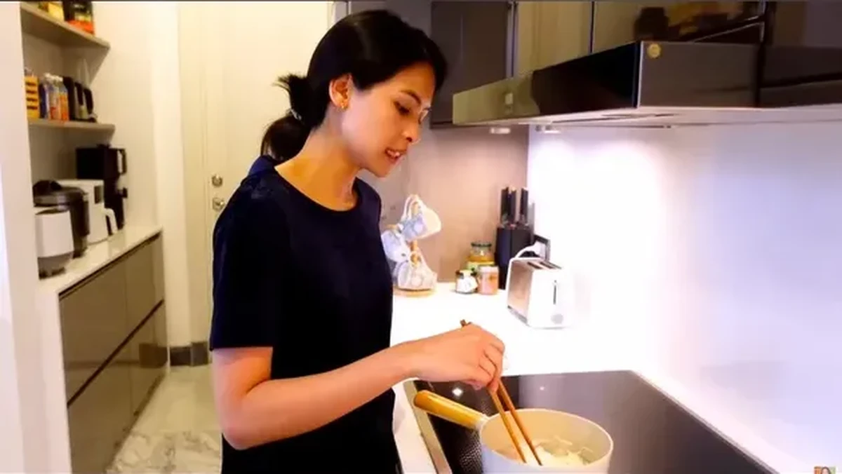 Dapur Apartemen Maudy Ayunda dan Jesse Choi