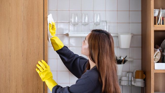 7 Barang Di Rumah Yang Tidak Boleh Dibersihkan Dengan Alkohol Gosok