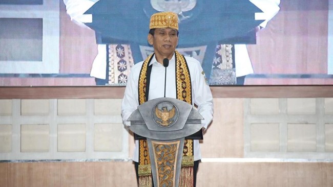 Wakil Menteri Dalam Negeri, Akhmad Wiyagus, menekankan kolaborasi lintas sektor dan transparansi data untuk penanganan tuberkulosis (TBC) di Indonesia.