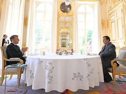Prabowo dan Macron Ngobrol 4 Mata Selama 2 Jam, Bahas Energi-Pendidikan