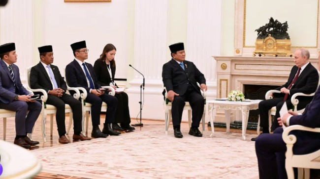 Potret Prabowo Temui Putin Didampingi Teddy, Sugiono dan Bahlil