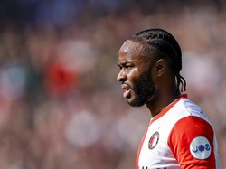 Miris Betul Nasib Raheem Sterling di Belanda