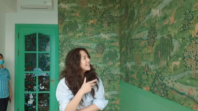 Potret Sherina Munaf Dekorasi Kamar Untuk Kelinci Peliharaan Bertema Bridgerton