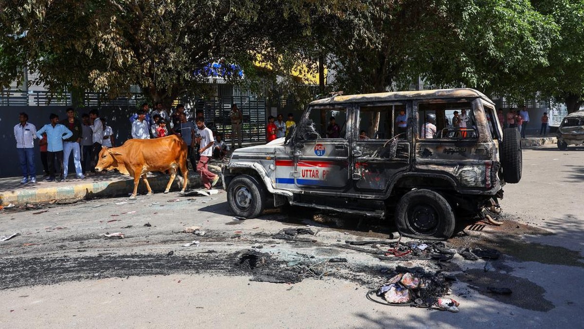 Tetangga RI Jadi Korban Perang Iran, Demo Buruh Berujung Chaos