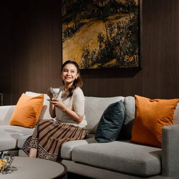 Somasi ke Akun Hoaks Jadi Alarm Keras, Rossa: Artis Bukan Barang!