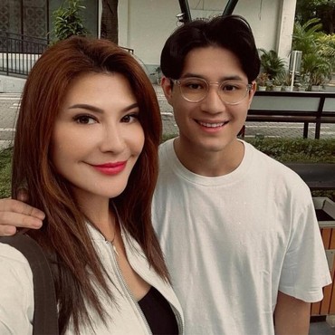 Kata Ibu Tiri Teuku Rassya Usai Dituding Bikin Tamara Bleszynski Absen di Akad Nikah