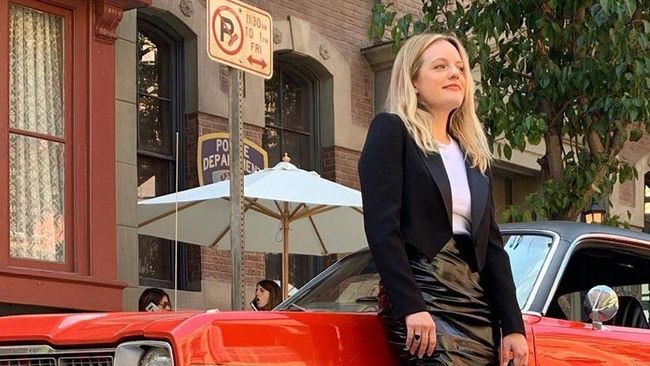 Elisabeth Moss Sebut Menjadi Orang Tua Adalah Pekerjaan Tersulit di Dunia