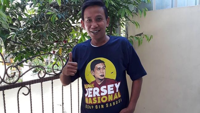 7 Potret Terbaru Fanny Fadillah Usai Ekonomi Jatuh hingga Dibantu Rieke Diah Pitaloka