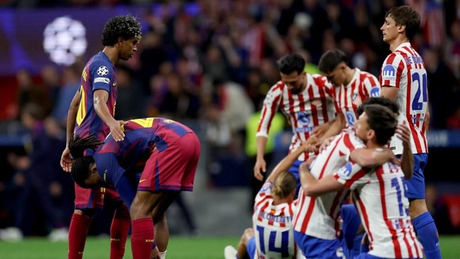 Dua tim, PSG dan Atletico Madrid, lolos ke semifinal Liga Champions 2025/2026. PSG kalahkan Liverpool, Atletico taklukkan Barcelona.