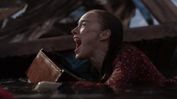 Sinopsis Thrash, Badai Bikin Hiu Kuasai Kompleks Rumah