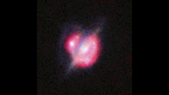 Ilustrasi. Astronom menemukan semburan gelombang radio terjauh yang berasal dari jarak 10 miliar tahun. (Foto: Teleskop Hubble/European Space Agency)