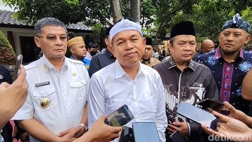 Depan Keluarga Korban Penyekapan Bandung, Dedi Mulyadi Sampaikan Janji soal...