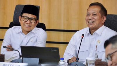 Menkop Bersama Menko PM Bahas Penguatan Kopdes Merah Putih