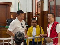 Sidang Perdana Samuel Dalang Pengusiran dan Perusakan Nenek Elina