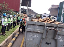 129 Ton Kulit Sapi Asal Jerman Kena PMK Dimusnahkan di Bogor