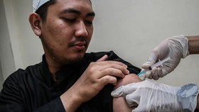 FOTO: Vaksinasi Jemaah Calon Haji di Sejumlah Daerah