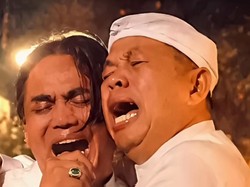 Haru Dedi Mulyadi Nyanyi 'Tersesat', Lagu Ciptaannya yang Dipopulerkan Charly Van Houten