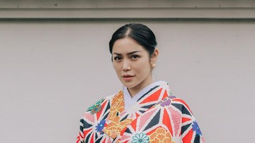 Berita Viral Selebriti dari InsertLive : Kocaknya Jessica Iskandar Saat Coba Usir Setan yang Merasuki Karyawannya