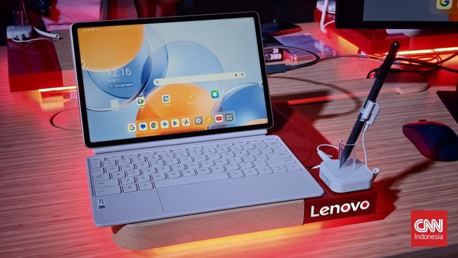 Lenovo meluncurkan tablet Yoga pertama di Indonesia, ditujukan untuk konten kreator. Tablet ini hadir dengan layar 11,1 inci dan chipset Snapdragon 8 Gen 3.