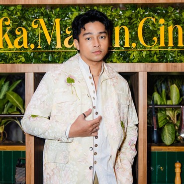 Deva Mahenra Ubah Penampilan Jadi Lebih 'Tengil' demi Peran Chef di 'Luka, Makan, Cinta'