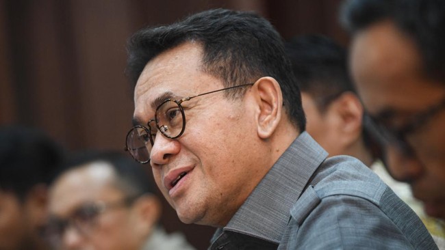 Mendag Budi Santoso membantah anggapan minyak goreng langka di pasar meski belakangan masyarakat mengeluhkan sulitnya mendapatkan Minyakita.