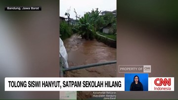 VIDEO: Tolong Siswi Hanyut, Satpam Sekolah Hilang