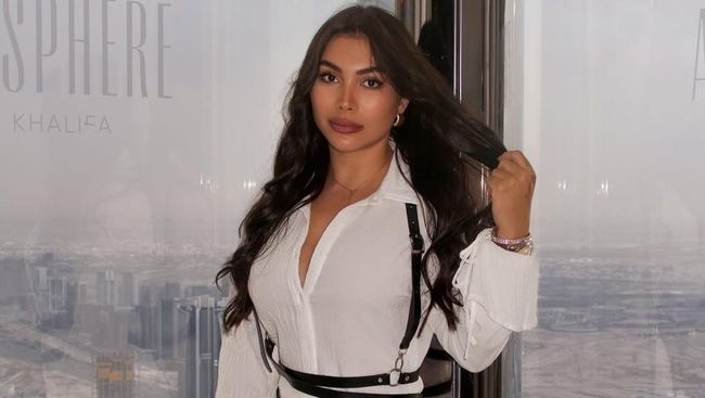 Profil Yulia Baltschun yang Kisah Rumah Tangganya Disorot