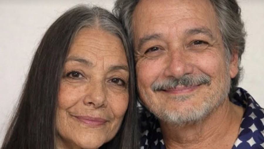 Yulia Baltschun dan Scot