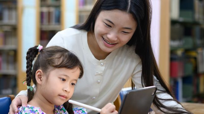 Balita Cukup 1 Jam Screen Time, Ini Alasannya