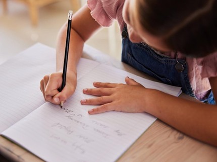 Awas! Anak dengan Kemampuan Baca dan Tulis Rendah Berisiko Tidak Berprestasi